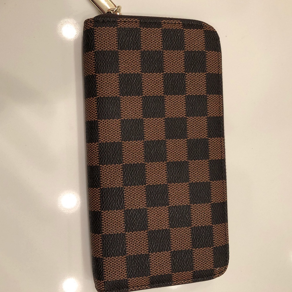 Daisy Rose Brown check wallet